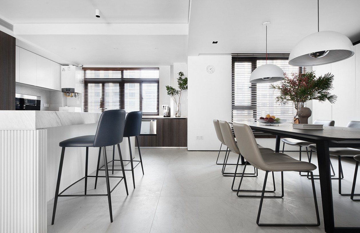 装修案例现代简约风格室内装修效果图-餐厅 装修案例现代简约风格室内装修效果图-餐厅